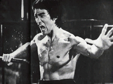 Bruce%20Lee%2026.jpg (64127 bytes)