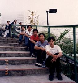group05.jpg (15443 bytes)